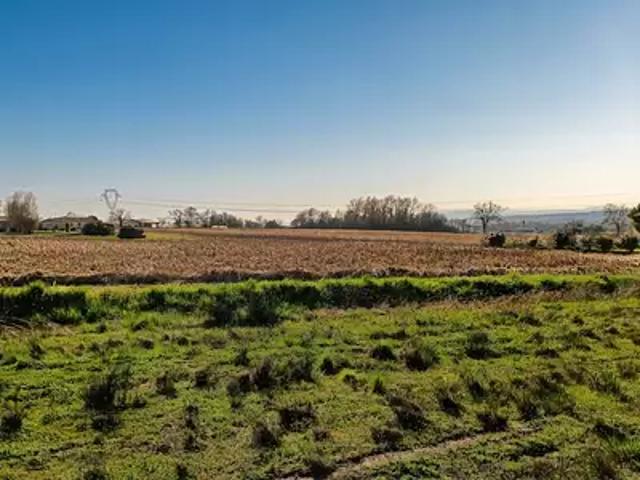Terrain vente à Bourg-en-Bresse, Manziat
