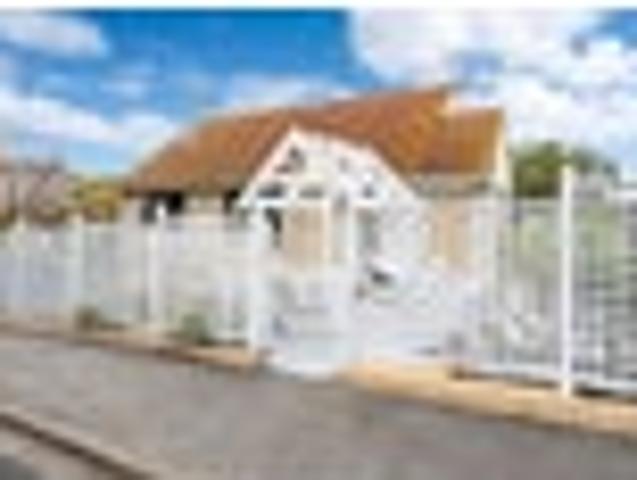 House for rent in Otakou