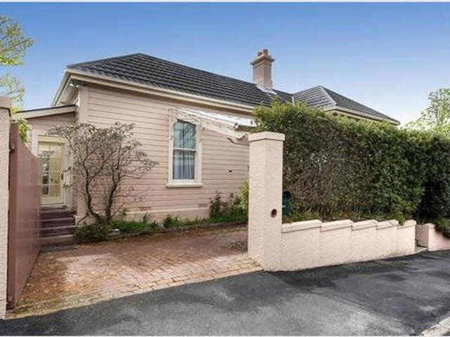 House for rent in Otakou