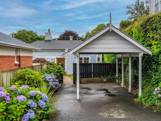 House for rent in Otakou