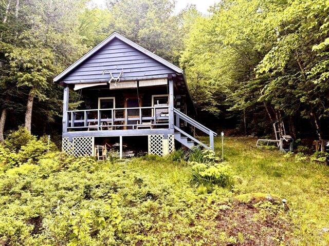 House for sale in Maine