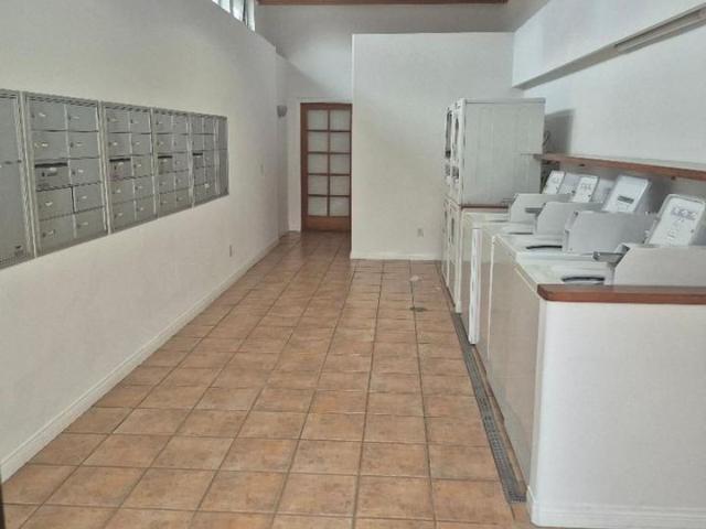 Apartment for rent in Costa Mesa, California