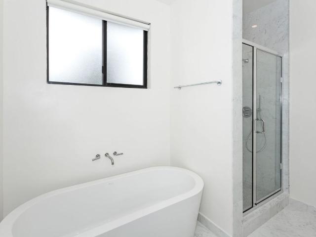 Apartment for rent in Beverly Hills, California