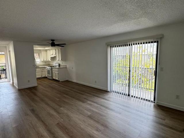 Apartment for rent in Costa Mesa, California