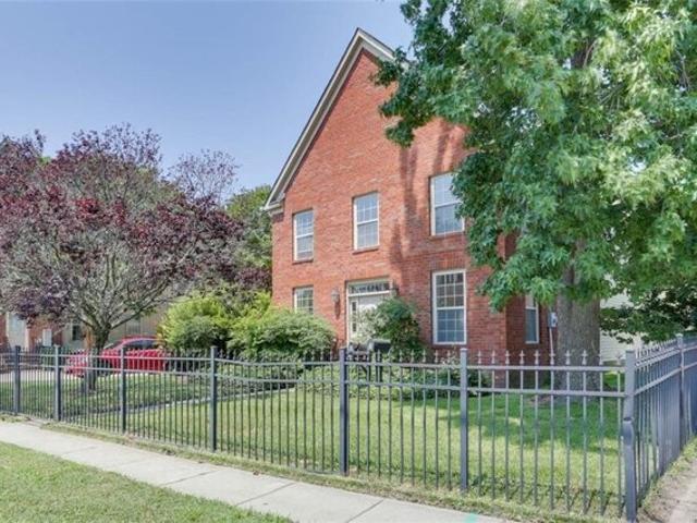 Condo for sale in Norfolk