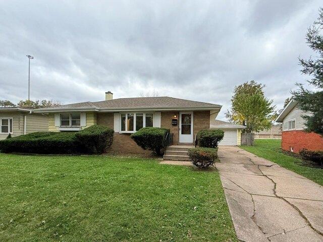 House for sale in Lansing, Illinois