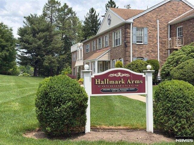 Condo for sale in Oradell, New Jersey
