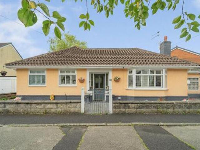 House for sale in Calderstones