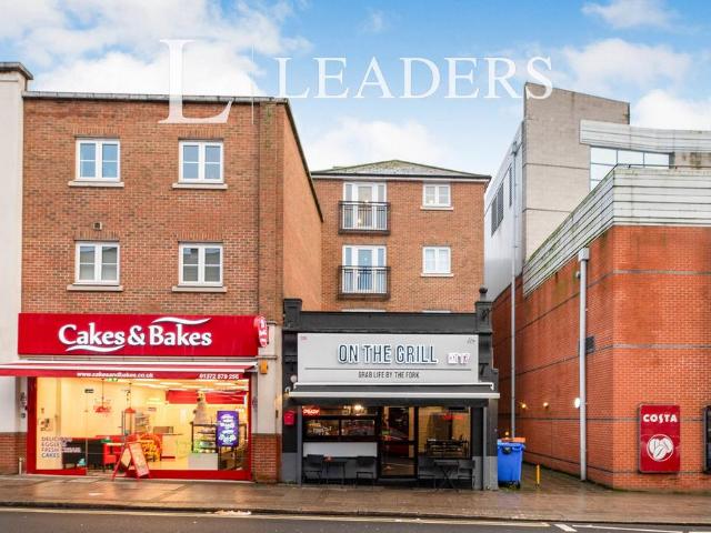 Apartment for rent in Woodcote, Epsom