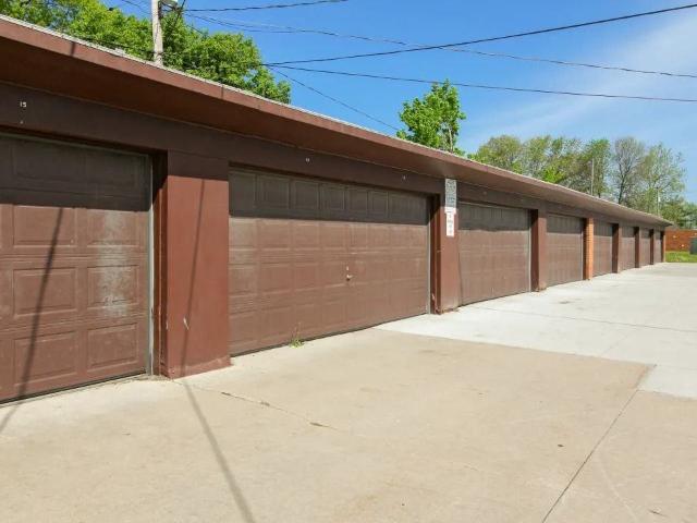 Apartment for rent in Maple Heights, Cuyahoga County