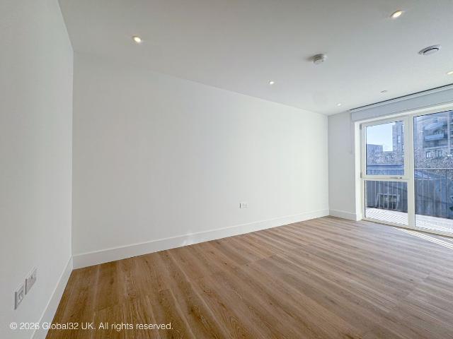 Studio for rent in Bromley-by-Bow, Mile End