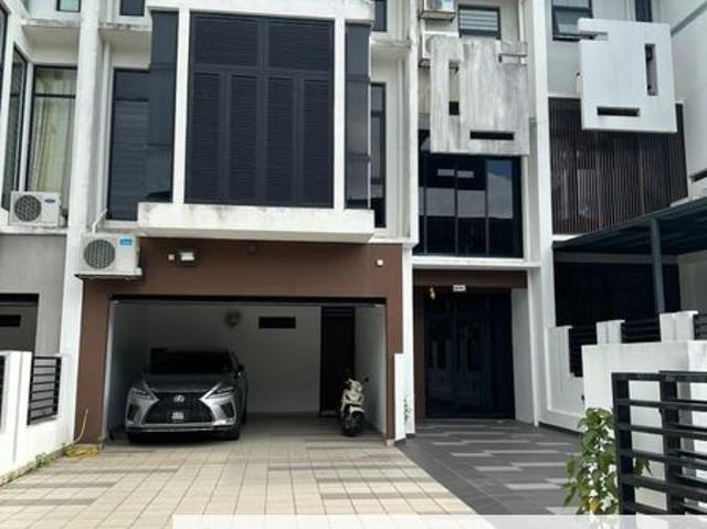 House for sale in Tanjong Sepat, Selangor