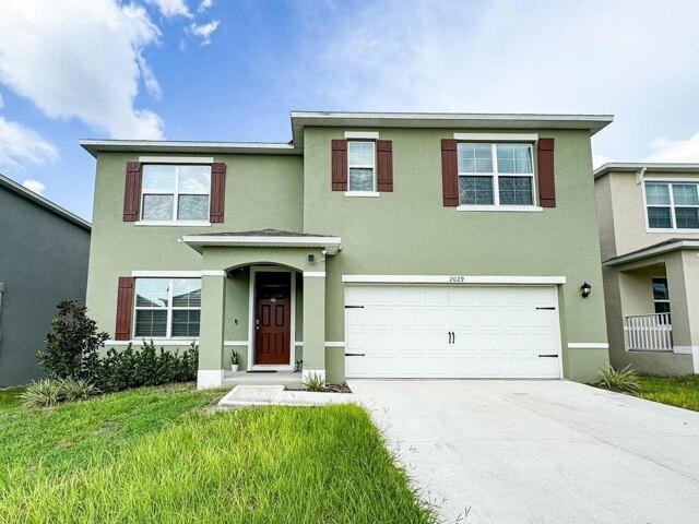 House for sale in Zellwood
