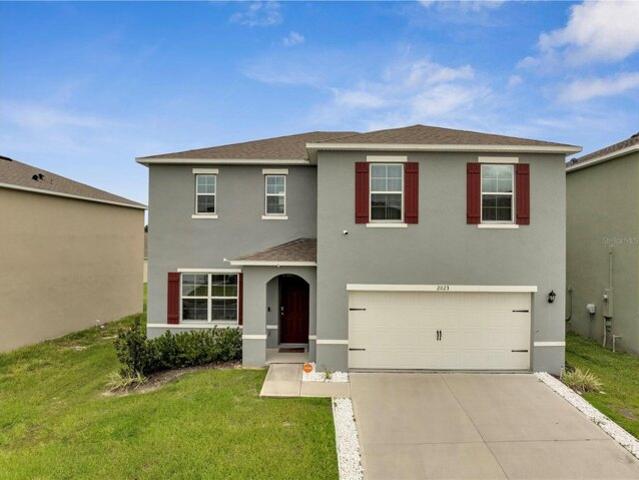 House for sale in Zellwood