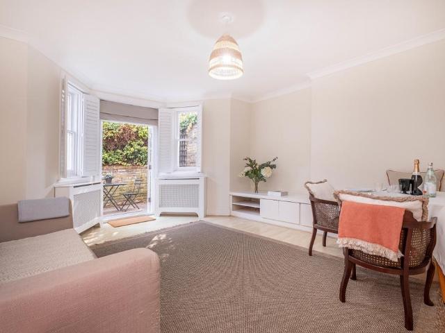 Apartment for rent in Royal Borough of Kingston upon Thames, Greater London