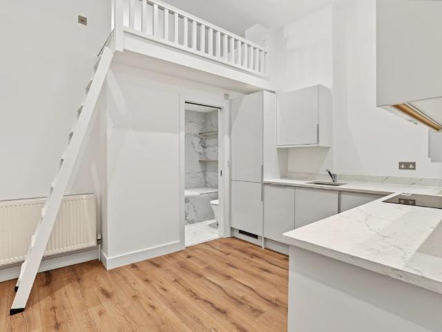 Studio for rent in London Borough of Bromley, Greater London