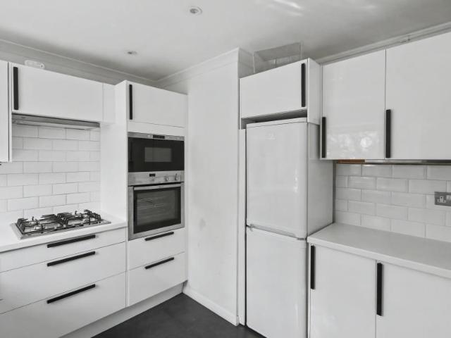 Apartment for rent in Surbiton, Greater London