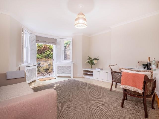 Apartment for rent in Royal Borough of Kingston upon Thames, Greater London