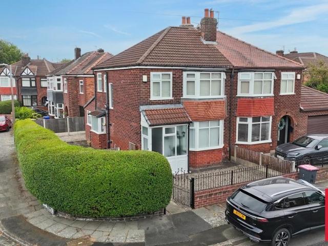 House for rent in Dales Brow, Salford