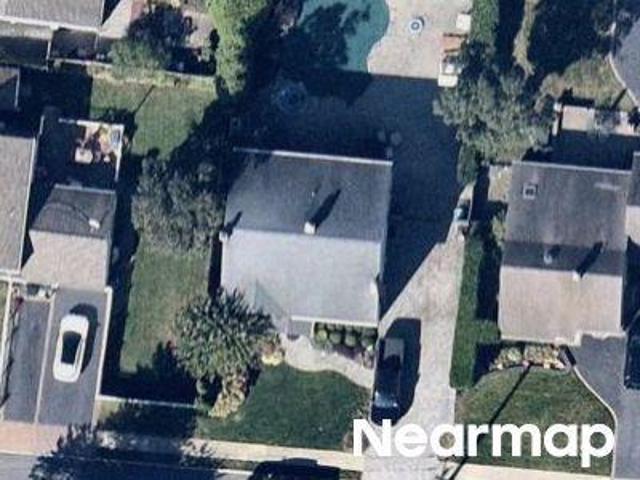 House for sale in Bohemia, New York