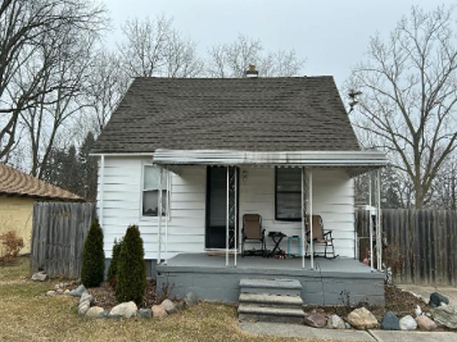 House for sale in Roseville, Macomb County