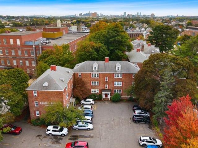 Condo for sale in Oak Grove, Malden