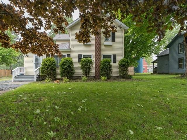 House for sale in Black River