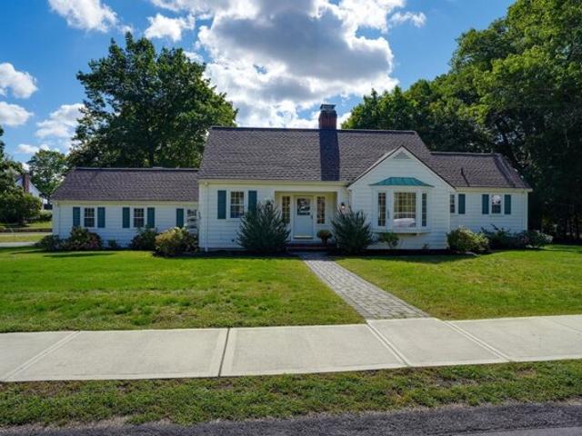 House for sale in Norwood, Norfolk County