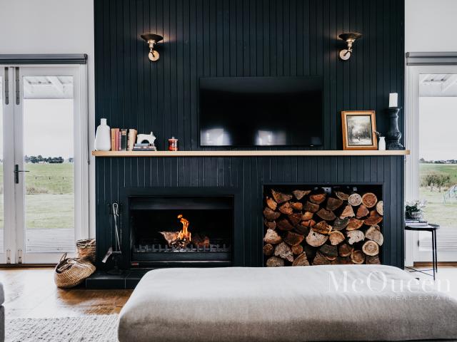 House for sale in Newlyn North, Victoria