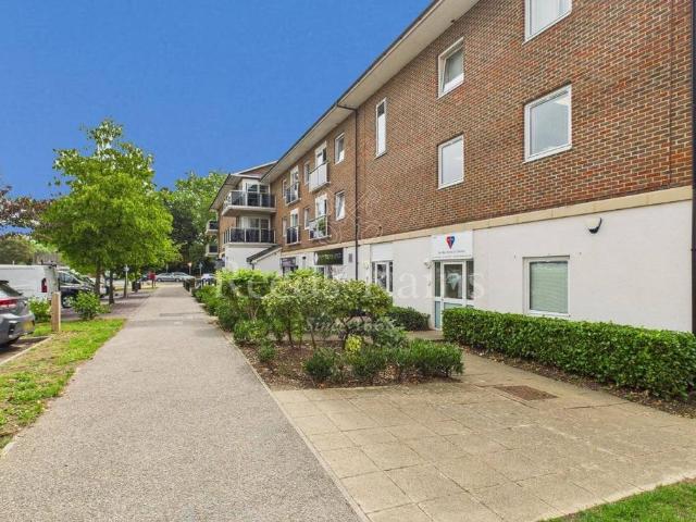 Apartment for rent in Maypole, Monks Orchard