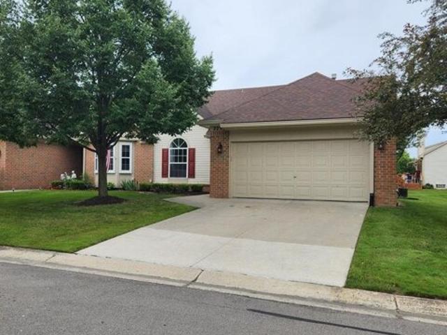 Condo for sale in Commerce Township