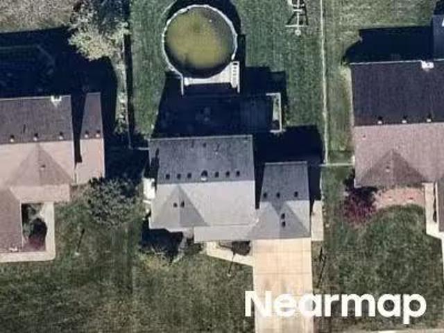 House for sale in Macomb