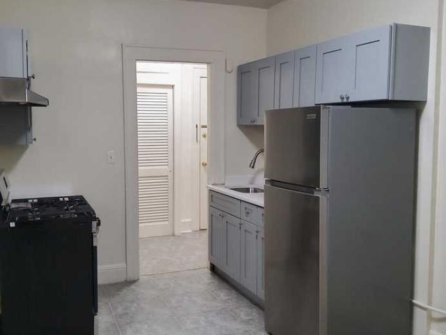 Apartment for rent in Palisades Park, New Jersey