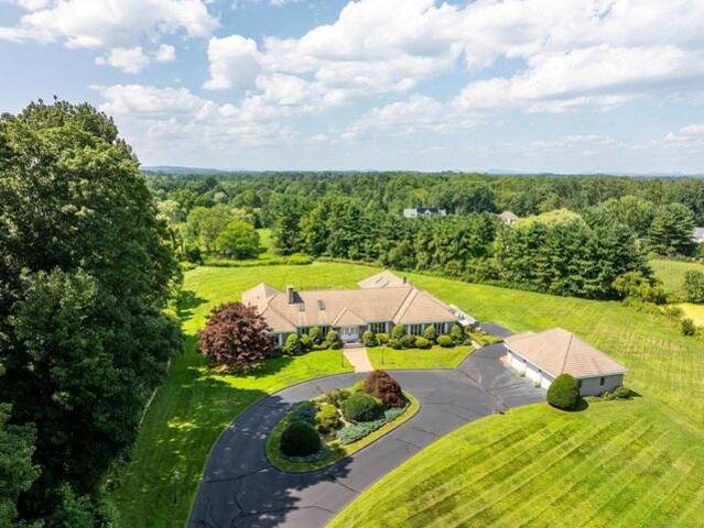 House for sale in Suffield