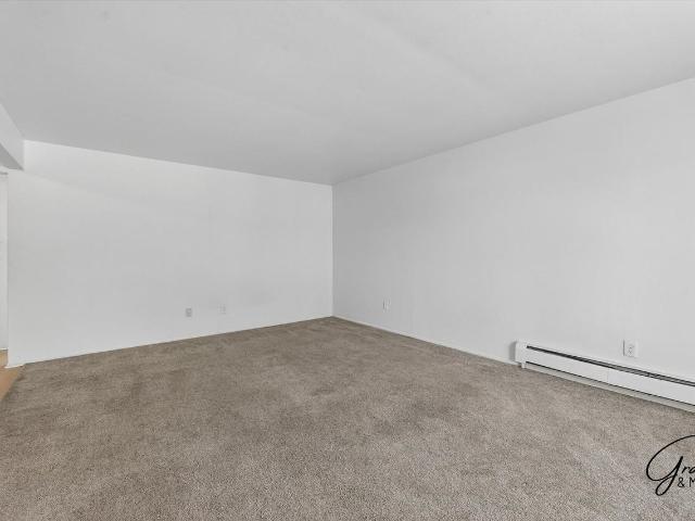 Apartment for rent in Garden City, Michigan