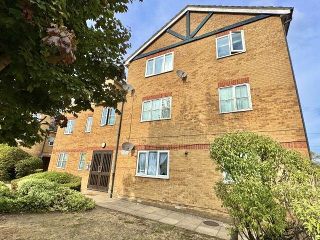 Apartment for rent in Langley, Slough