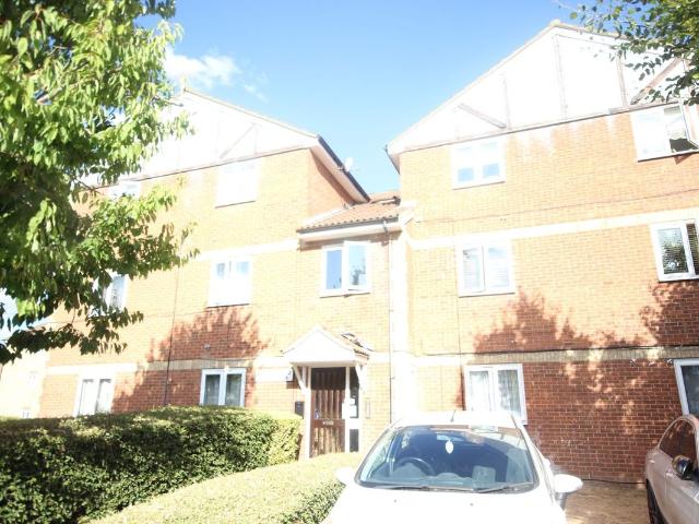 Apartment for rent in Slough