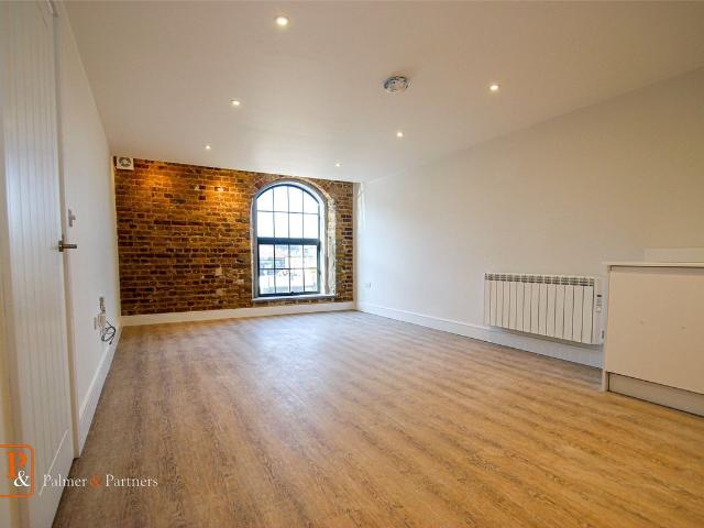 Apartment for rent in Hythe, Fordham Heath