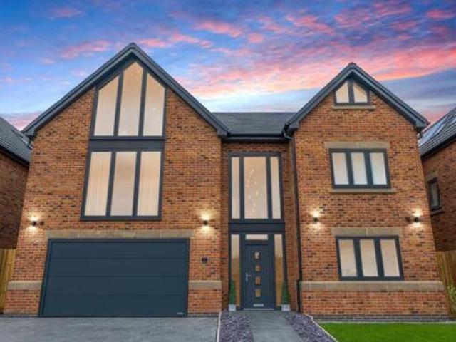 House for sale in Arnold, City of Nottingham