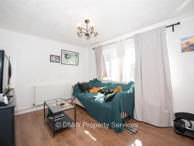Townhouse for rent in Potters Corner, Isle Of Man