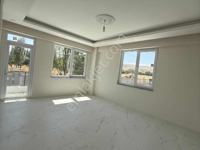 Mareşal Fevzi Çakmak, Afyonkarahisar Merkez içerisinde kiralık mülk