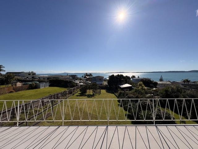Apartment for rent in Awhitu, Oroua County