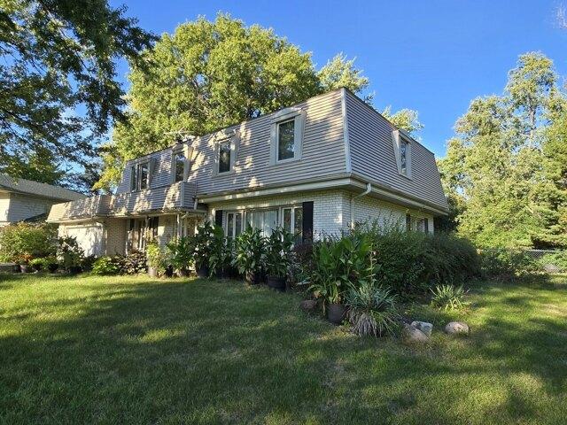 House for sale in Olympia Fields, Illinois