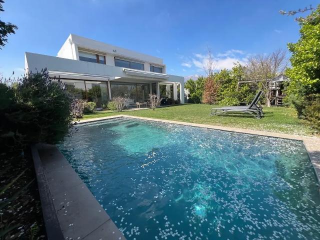 Casa en arriendo en La Dehesa, Lo Barnechea