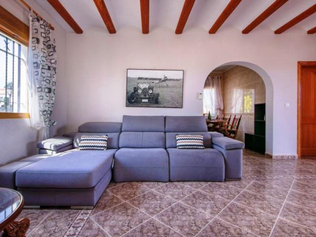 Casa en alquiler en Pego