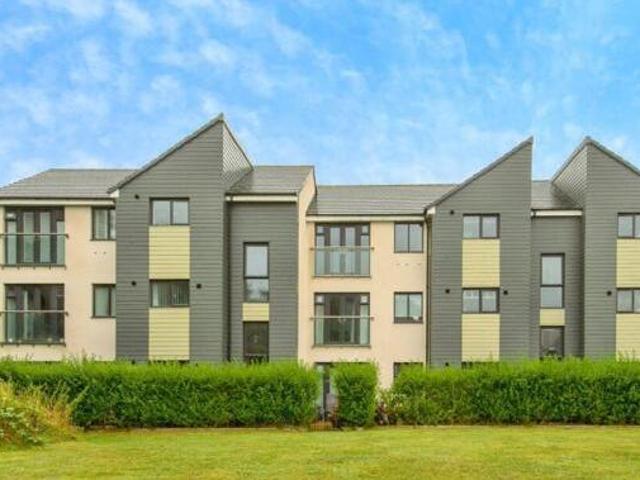 House for sale in Follaton, Strode