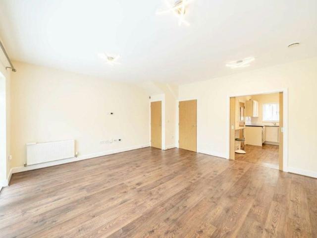 House for rent in London Borough of Hounslow, Cat Hill