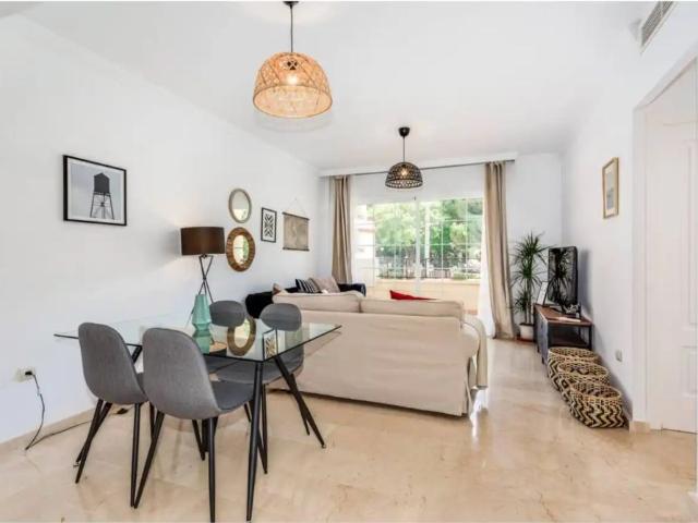 Apartamento en alquiler en Rícmar, Costa del Sol Occidental