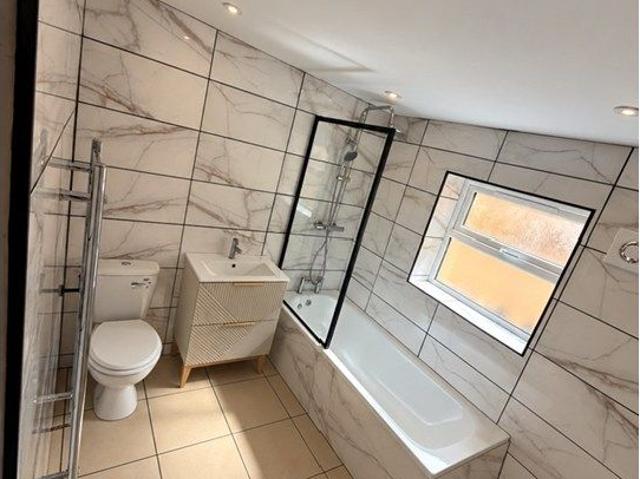House for rent in Box, Llanelli