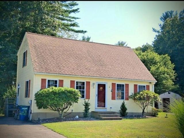 House for sale in North Oxford, Massachusetts